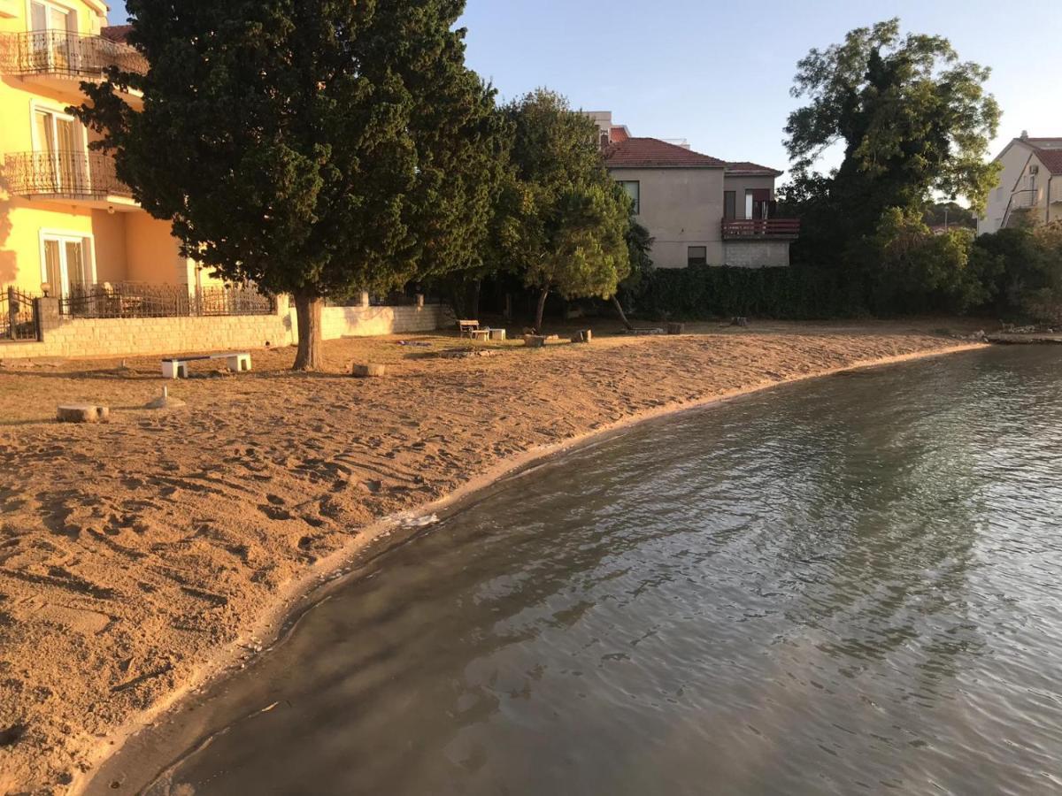 Apartments Villa Lora Kraj  외부 사진