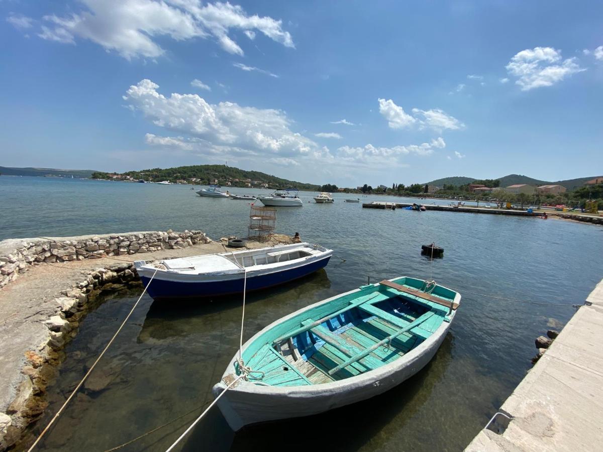 Apartments Villa Lora Kraj  외부 사진