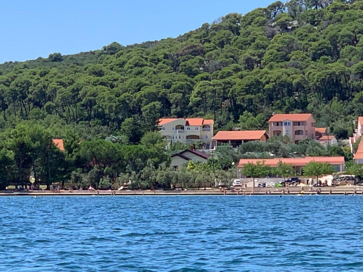 Apartments Villa Lora Kraj  외부 사진