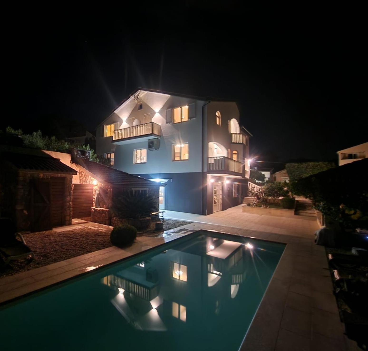 Apartments Villa Lora Kraj  외부 사진
