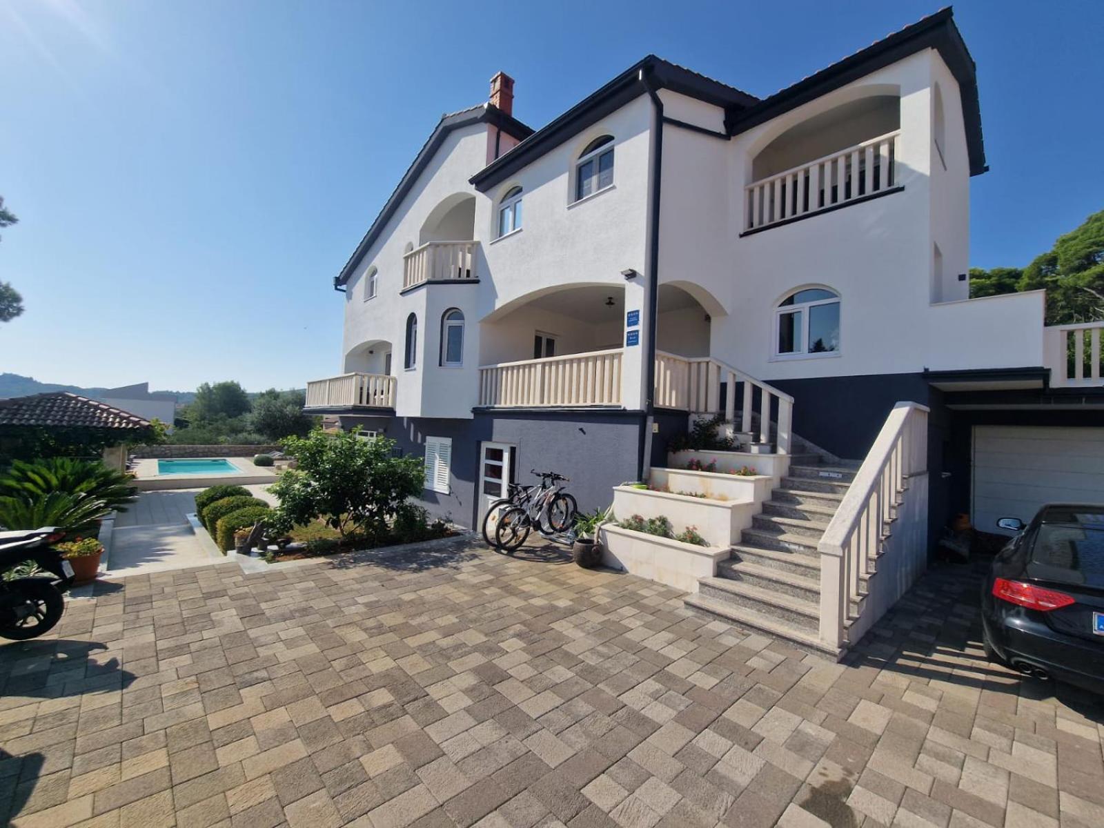 Apartments Villa Lora Kraj  외부 사진